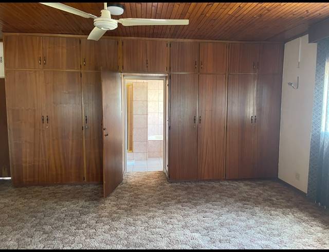 5 BEDROOM HOUSE FOR SALE IN VANDERBIJLPARK SE 2